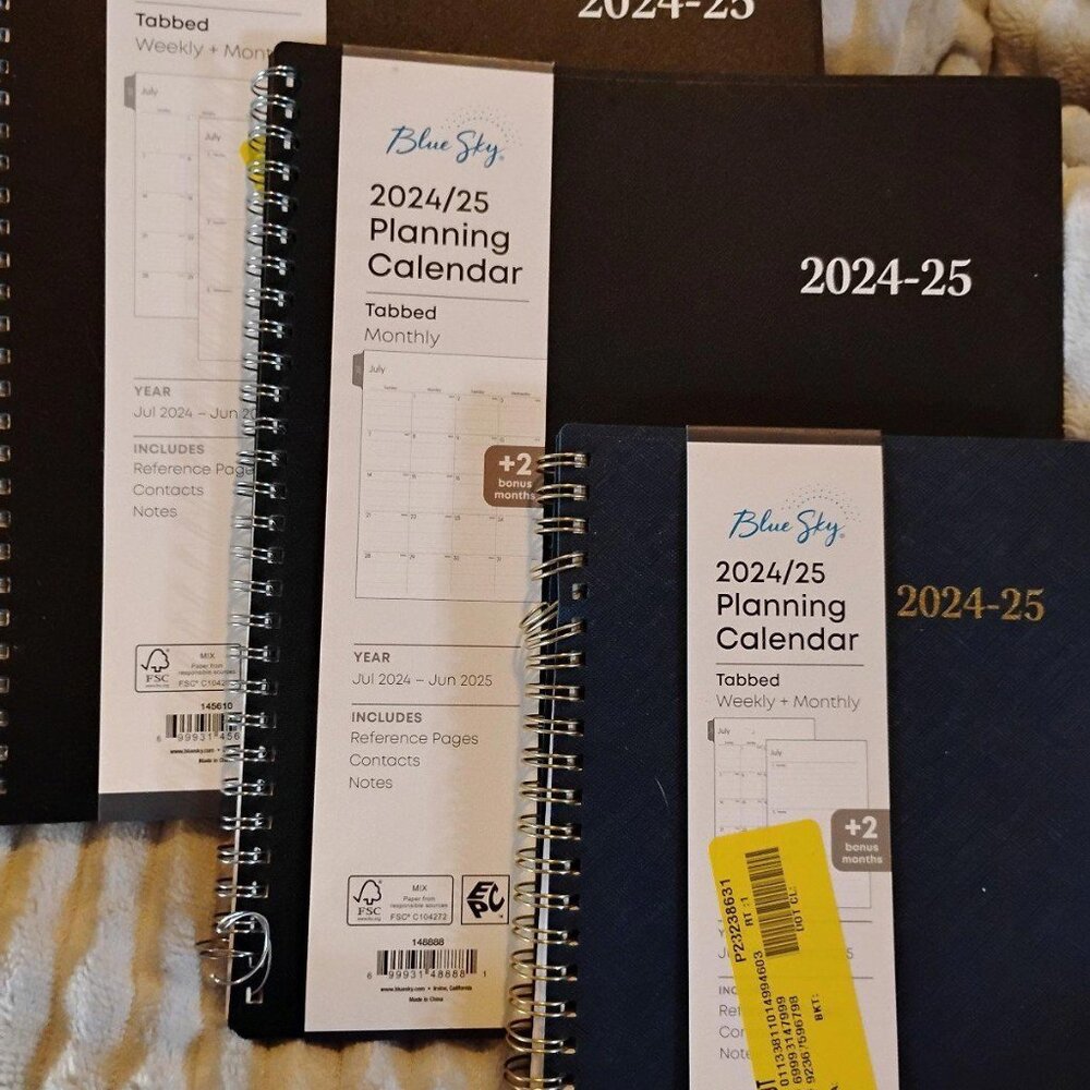 🐰🎉Set of 3 2024-25 planning calendars three sizes